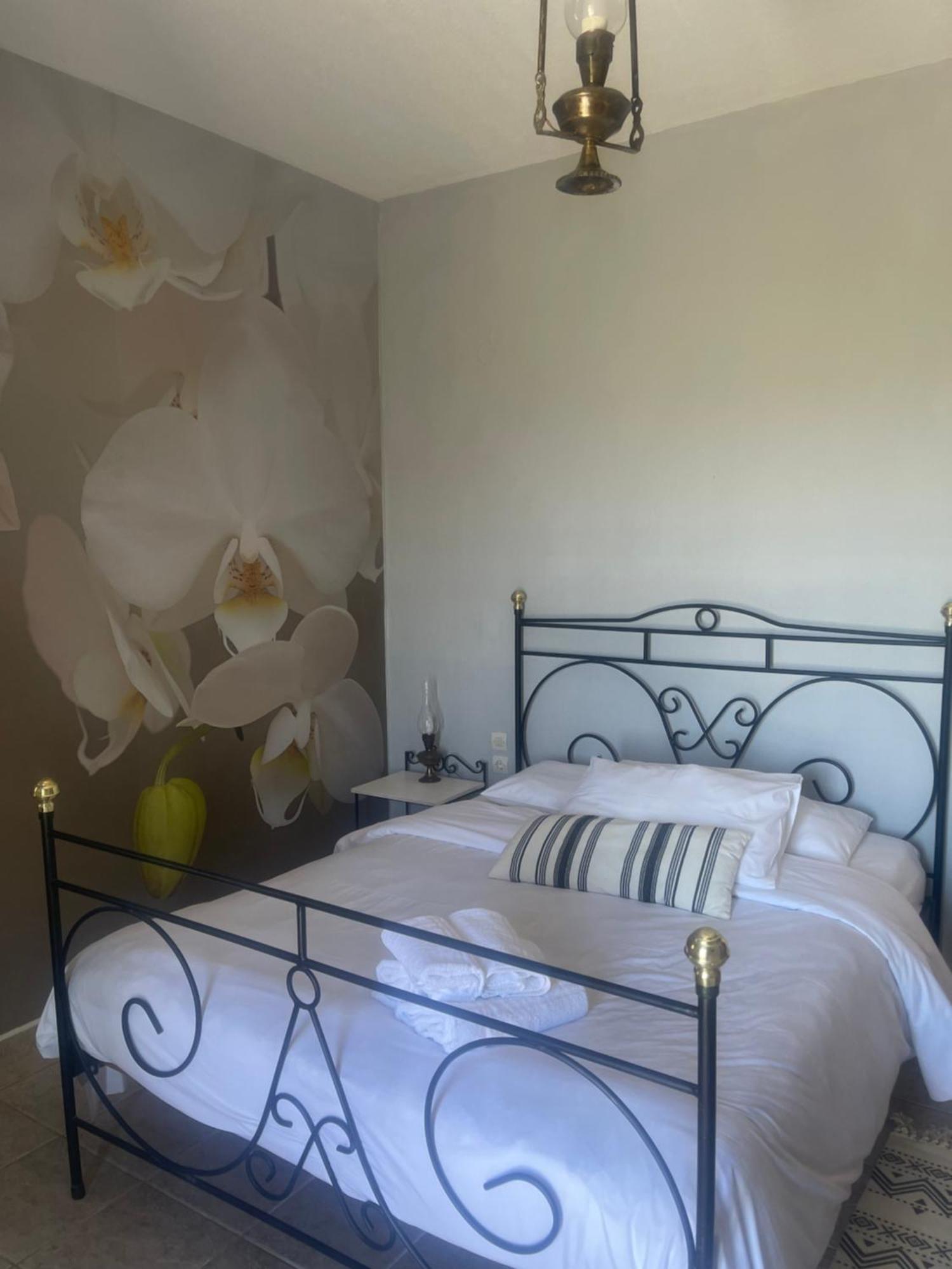 Bed and Breakfast Lithos By The Sea Neo Oitilo Екстер'єр фото